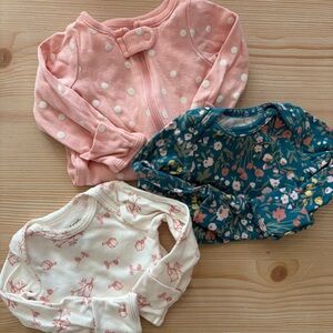 Carter's Baby Set (2 Long-Sleeve Onesies and 1 Footie Pajamas)